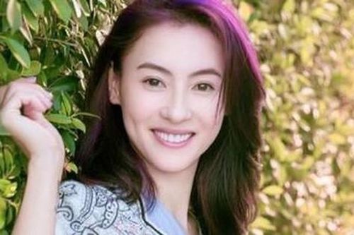 Trương Bá Chi lần đầu nói về việc tái hôn ở tuổi 40 sau 10 năm bị Tạ Đình Phong ruồng bỏ để chạy theo 'tình già' Vương Phi