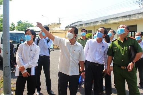 Tố giác người nhập cảnh trái phép được thưởng 10 triệu đồng