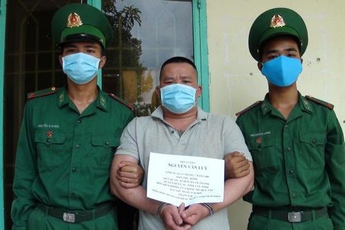 Khởi tố các đối tượng tổ chức cho người khác xuất, nhập cảnh trái phép