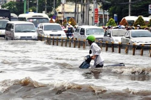 Đẩy nhanh tiến độ các công trình chống ngập