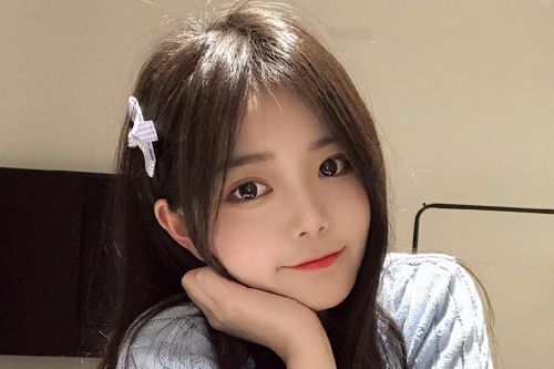 Nữ ca sĩ 21 tuổi nhóm SNH48 bị ung thư