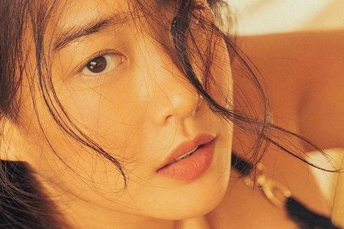Nhan sắc nữ chính MV 'Trốn tìm'