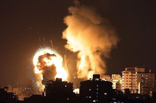 Người Palestine: 'Tôi sơ tán với mỗi bộ quần áo trên người'