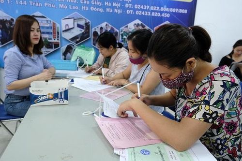 Nâng độ bao phủ bảo hiểm xã hội: Cần có chính sách hỗ trợ