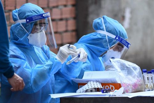 Thanh Trì: Khẩn trương truy vết, xét nghiệm trường hợp liên quan người mắc Covid-19
