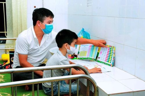 Triển khai dạy học suôn sẻ trong điều kiện phải cách ly tập trung