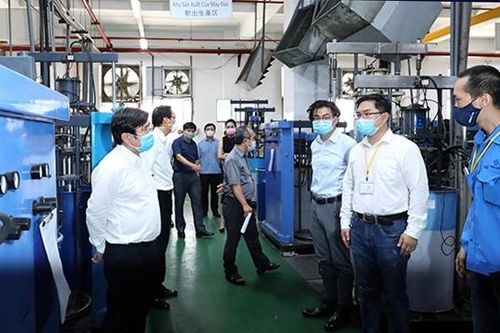 TP. HCM: Sàng lọc Covid-19 ở các KCN-KCX