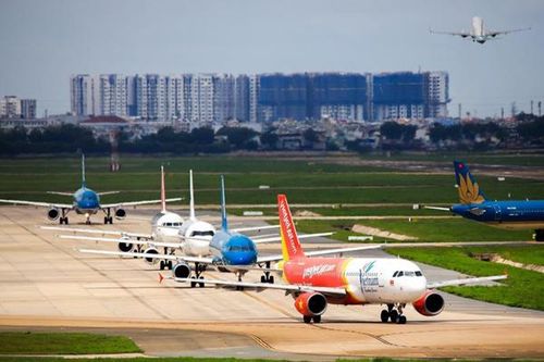 Khách đến sân bay phải lưu 'mốc dịch tễ' bằng QR Code