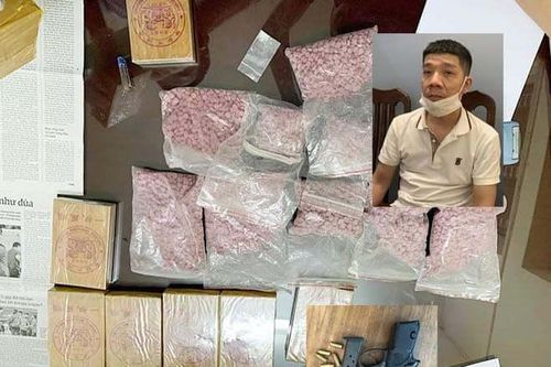 Trang bị súng ngắn điều hành đường dây ma túy ở Hà Nội