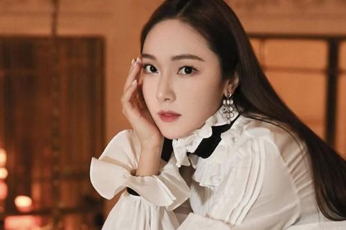 Khối tài sản đáng nể của 'công chúa băng giá' Kpop