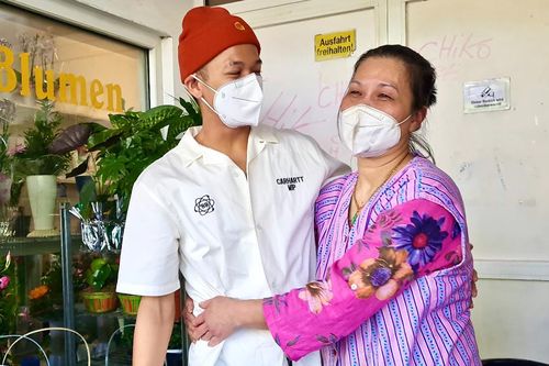Trọng Hiếu nghẹn ngào nhớ về người bố quá cố: 'Tự hào là di sản của bố Trung để lại'