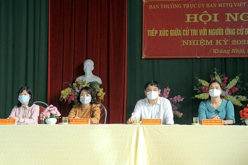 Ứng cử viên đại biểu Quốc hội khóa XV tiếp xúc cử tri tại xã Kháng Nhật