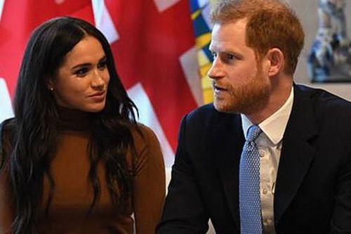 Phụ tá nhà Công nương Kate thôi việc sau khi tố Meghan bắt nạt nhân viên
