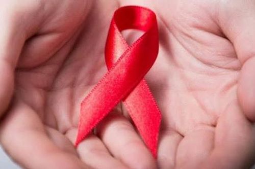 Người nhiễm HIV tăng nguy cơ mắc và tử vong do COVID-19