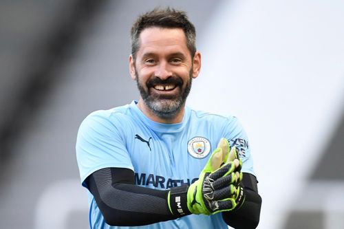 Thủ thành Man City lập kỷ lục không mong muốn