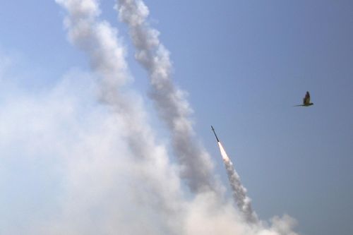 Ba tên lửa từ Syria tấn công Israel
