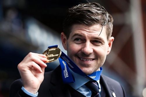 Gerrard lập kỷ lục sau trận thắng 4-0