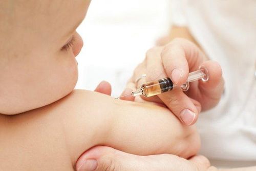 Cần thiết tiêm vaccine nhắc lại cho trẻ
