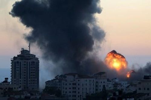 Syria bắn ba tên lửa vào Israel