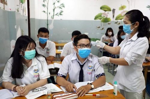 Ôn thi tốt nghiệp THPT môn Ngữ văn: Quan tâm dạng đề phân tích một đoạn trích