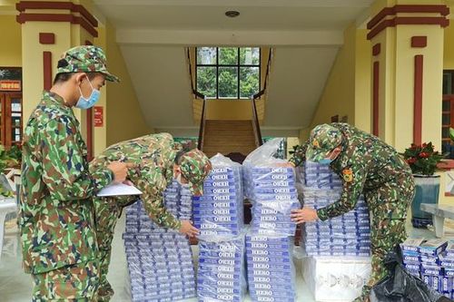 BĐBP An Giang thu giữ gần 5.000 gói thuốc lá nhập lậu