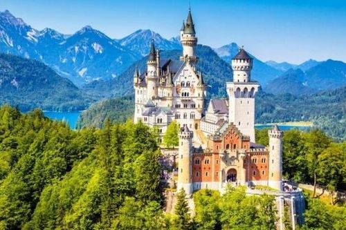 Chiêm ngưỡng những tòa lâu đài cổ kính đẹp nhất châu Âu