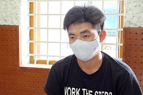 Đâm chị của chú rể vì bị kêu ngưng hát karaoke tại đám cưới