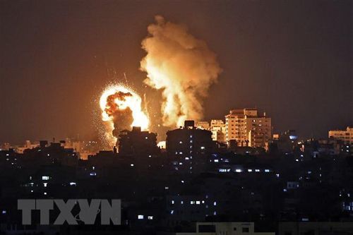 Bể dự trữ dầu mỏ của Israel ở cảng Ashdod bị trúng rocket