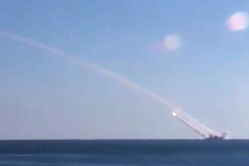 Tàu ngầm Veliky Novgorod giáng 14 đòn tầm cỡ vào phiến quân Syria