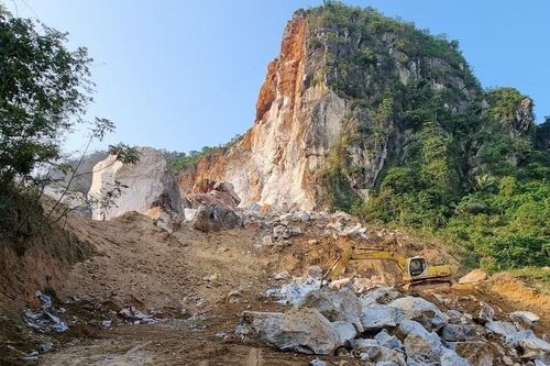 Thái Nguyên: Yêu cầu mỏ đá dừng khai thác để xử lý sạt lở