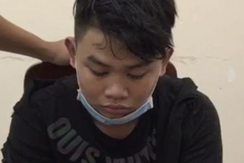 Đang đi giao ma túy tổng hợp thì bị 'tóm'