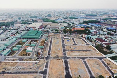 Bất động sản hạ nhiệt, nhà đầu tư bắt 'đáy'
