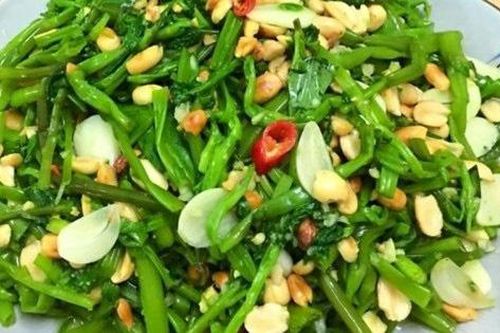 5 nhóm người 'đại kỵ' với rau muống, dù có thèm đến mấy cũng nên kiêng ăn