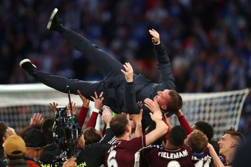 Leicester vỡ òa cảm xúc khi vô địch FA Cup