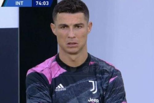 Thái độ của Ronaldo khi bị thay sớm ở trận derby
