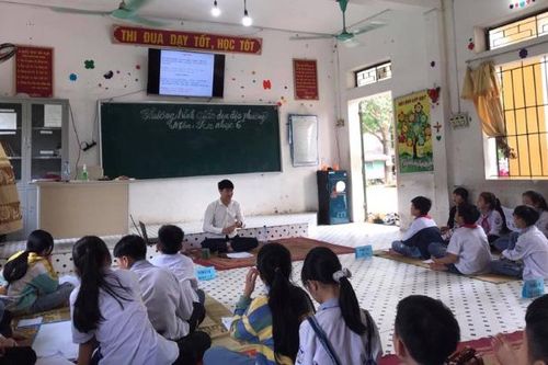 Giáo dục địa phương: Muốn phát huy hiệu quả cần tăng thời lượng, chất lượng
