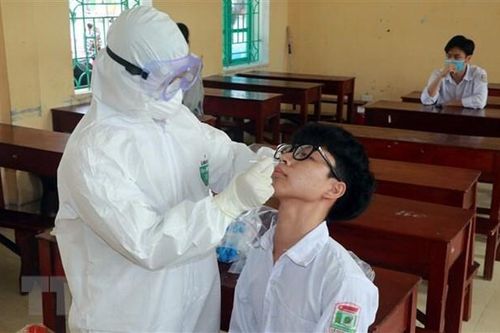 Nữ sinh 17 tuổi ở Nam Định mắc Covid-19 có lịch sử tiếp xúc phức tạp