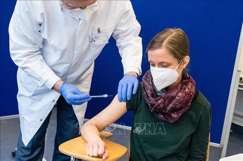 Đức bác bỏ ý tưởng 'ngoại giao vaccine'
