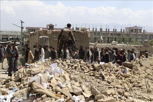 Xung đột tiếp diễn ở Afghanistan ngay khi lệnh ngừng bắn 3 ngày kết thúc