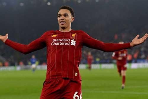 Alexander-Arnold trở lại, lợi hại hơn xưa