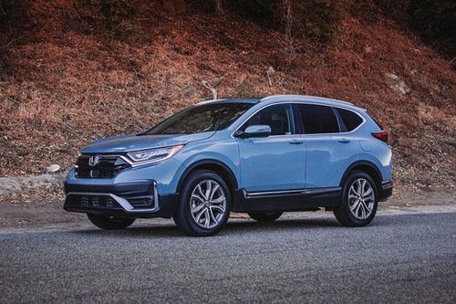 Honda CR-V bỏ xa Toyota Corolla về doanh số