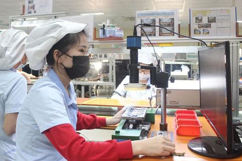 Không để 'thủng' mục tiêu kép