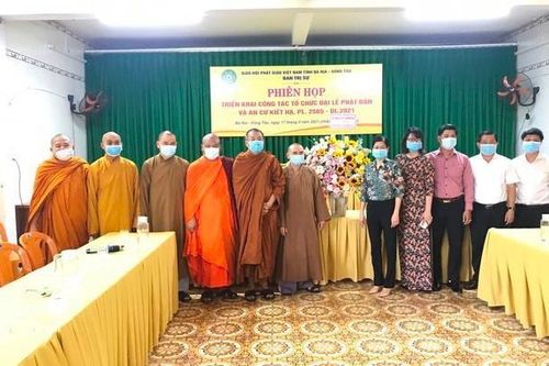 Bà Rịa - Vũng Tàu: Lãnh đạo TP.Bà Rịa chúc mừng Phật đản đến Ban Trị sự tỉnh