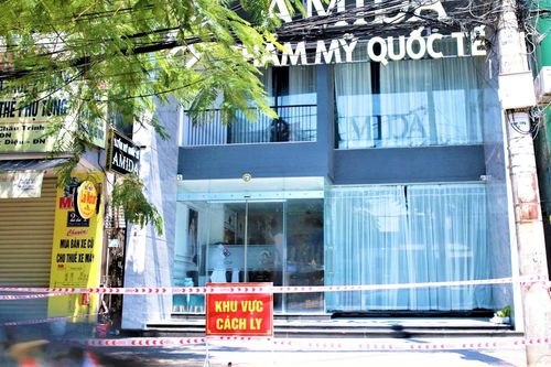 Nhân viên Thẩm mỹ Amida tổ chức cưới ở 2 nơi trước khi phát hiện mắc COVID-19