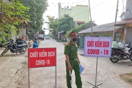 Nữ phụ hồ ở Hưng Yên mắc COVID-19, rà soát được 12 F1