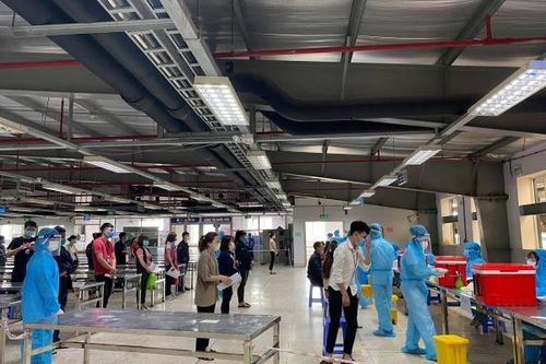 Hà Nội 'chia lửa' cùng Bắc Giang dập dịch COVID-19