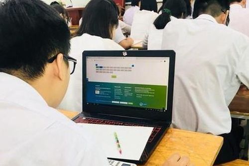 Học sinh lớp 12 tại Hà Nội sẽ làm bài kiểm tra khảo sát trực tuyến vào ngày nào?