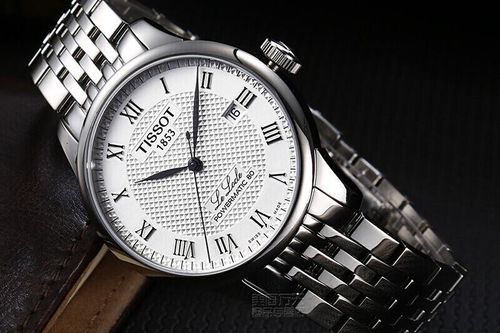 5 mẫu đồng hồ nam giới nên có