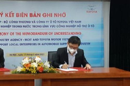 Toyota Việt Nam đồng hành cùng ngành công nghiệp ô tô trong nước
