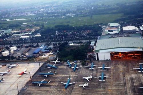 Ngăn ngừa sự cố uy hiếp an toàn bay trong mùa mưa bão